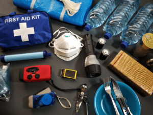 Grid Failure Preparation: Emergency Kit